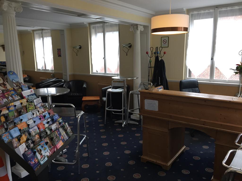 Arcantis Hotel La Residence Cergy Exterior foto