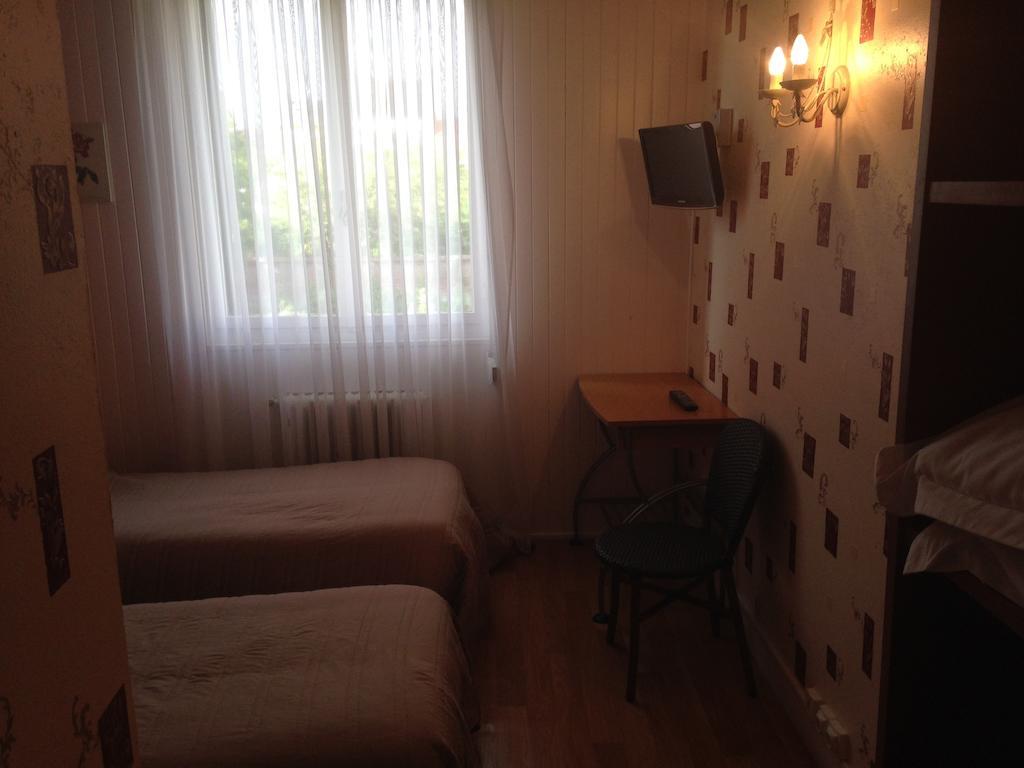 Arcantis Hotel La Residence Cergy Cameră foto