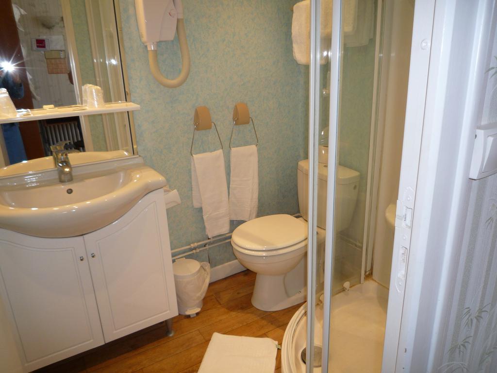 Arcantis Hotel La Residence Cergy Cameră foto