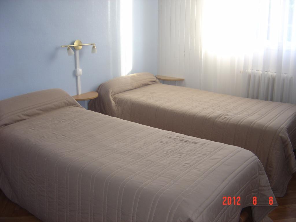 Arcantis Hotel La Residence Cergy Cameră foto