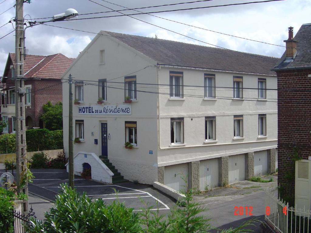 Arcantis Hotel La Residence Cergy Exterior foto